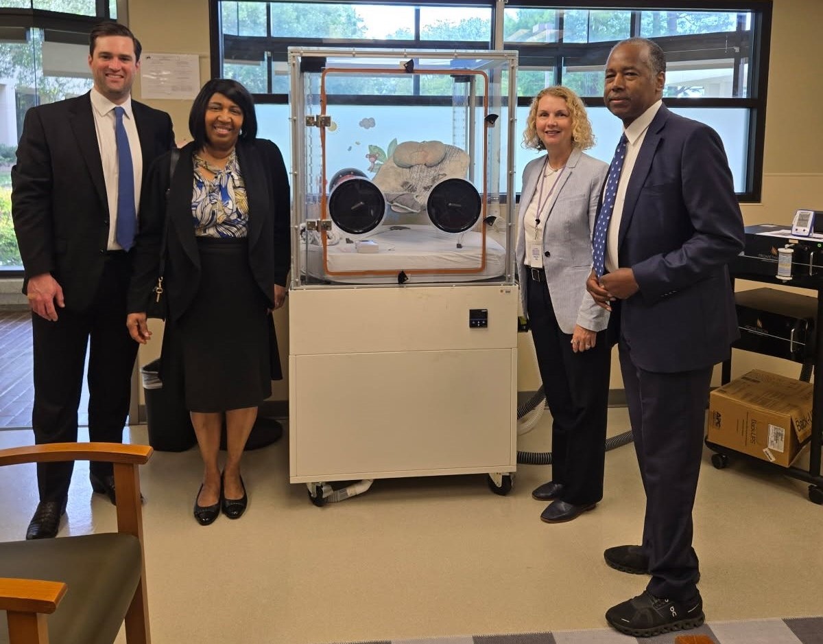 Ben Carson, infant metabolic chamber